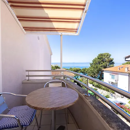 Vukadin * ماكارسكا