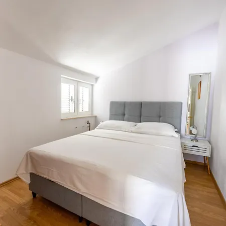 Vukadin ماكارسكا